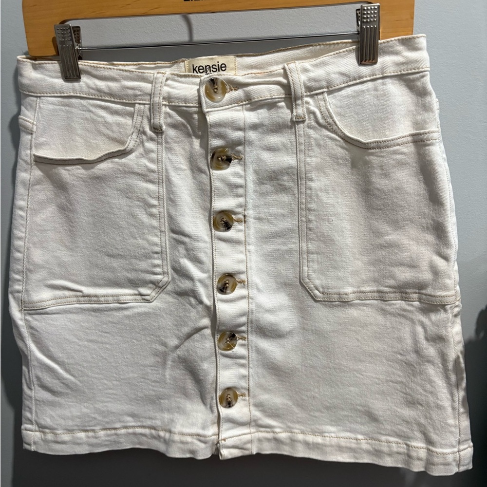 Kensie Cream Button-Front Mini Skirt